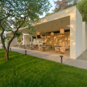 Aquahouse Hotel and Spa