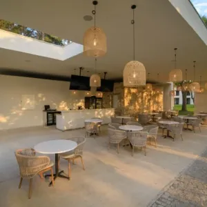 Aquahouse Hotel and Spa