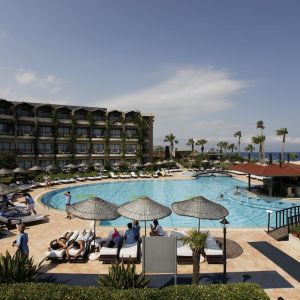Hotel Armas Labada