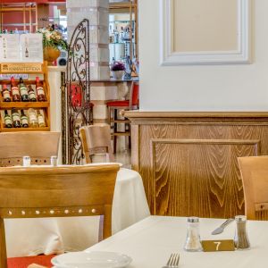Anesis Hotel