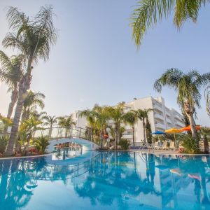 Anesis Hotel