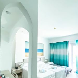 Anesis Hotel