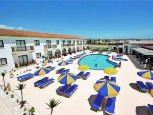 Cosmelenia Hotel Apartments - Ayia Napa