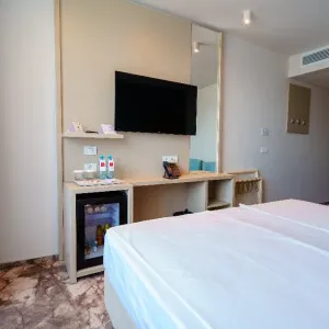 Hotel Bacolux Koralio
