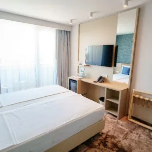 Hotel Bacolux Koralio