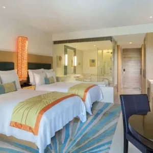 Hotel Renaissance Phuket Resort and Spa