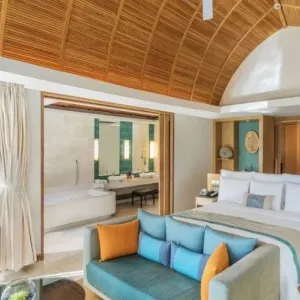 Hotel Renaissance Phuket Resort and Spa