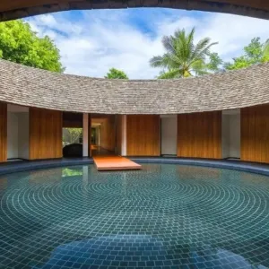 Hotel Renaissance Phuket Resort and Spa