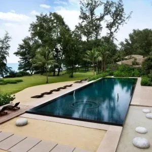 Hotel Renaissance Phuket Resort and Spa