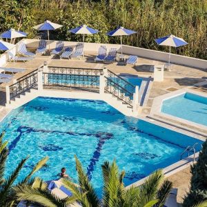 Vantaris Garden Hotel