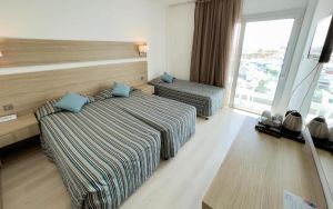 Hotel Kapetanios Bay