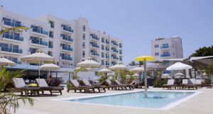 Hotel Kapetanios Bay