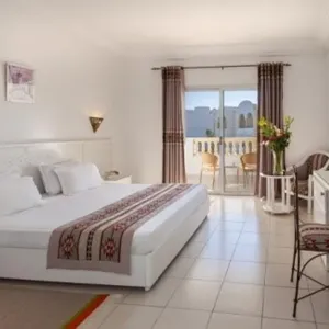 Zodiac Hotel