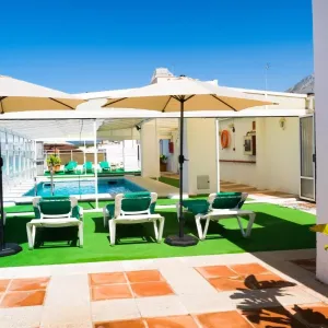 Hotel Monarque El Rodeo