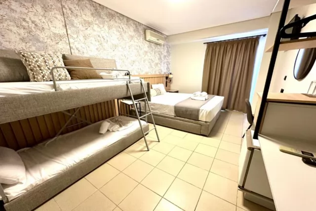 Hotel Aqua Beachfront