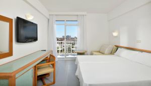 Hotel AluaSun Cala Antena