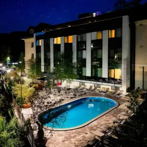 Hotel Izvoare