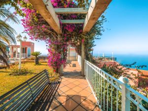 Hotel Ocean Gardens