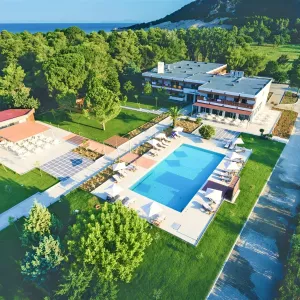 Hotel Kalogria Beach