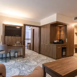 Hotel Crystal