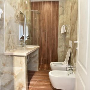 Edart Hotel