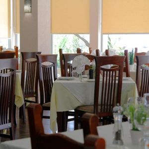 Edart Hotel