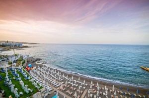 GOLDEN BEACH HOTEL