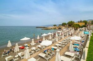 GOLDEN BEACH HOTEL