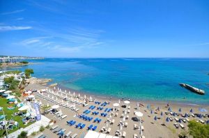 GOLDEN BEACH HOTEL