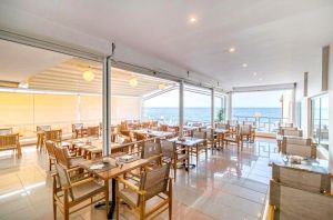 GOLDEN BEACH HOTEL