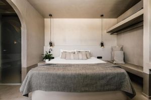 Momi Hotel