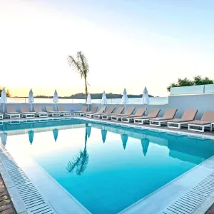 Tesoro Hotel Tsilivi