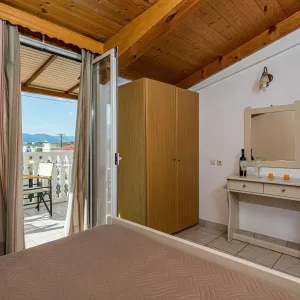 Tassia Hotel