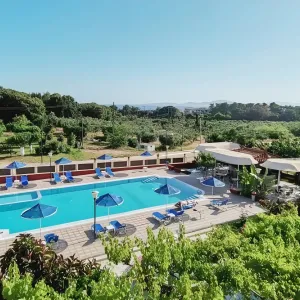 Brati Arkoudi Hotel