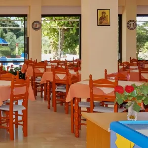 Brati Arkoudi Hotel