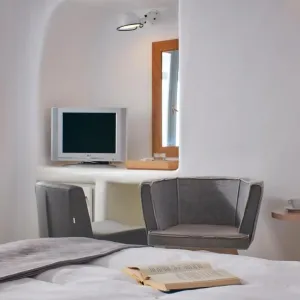Cliffside Suites