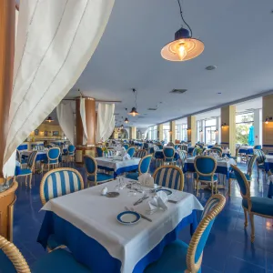 Regency Hotel &amp; Spa