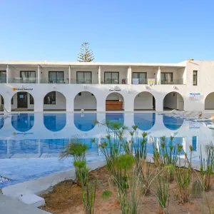 One Resort Premium