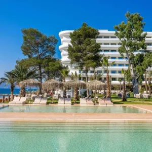 Isla Brown Corinthia, Curio Collection by Hilton