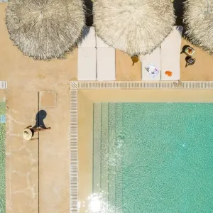 Isla Brown Corinthia, Curio Collection by Hilton