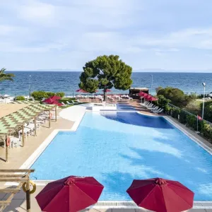 Comer Kinetta Beach