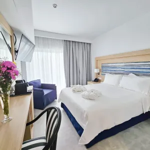Radisson Paradise Beach Resort