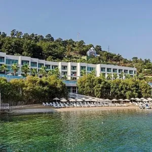 Blue Dreams Resort