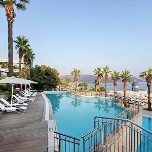 Blue Dreams Resort