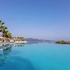 Blue Dreams Resort