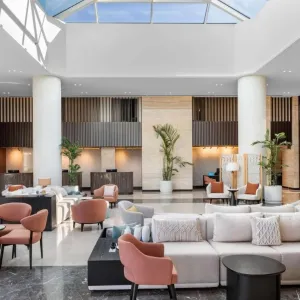 DoubleTree by Hilton Sharks Bay