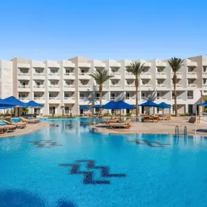 DoubleTree by Hilton Sharks Bay