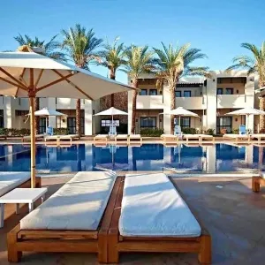 Reef Oasis Beach Resort