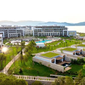 Anda Barut Collection
