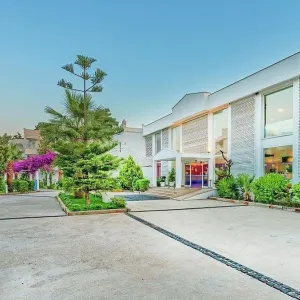 Bendis Beach Hotel